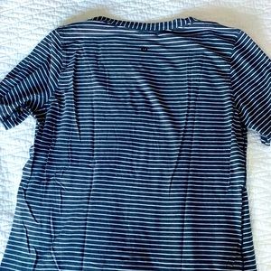 Lululemon love tee short sleeve v neck t shirt